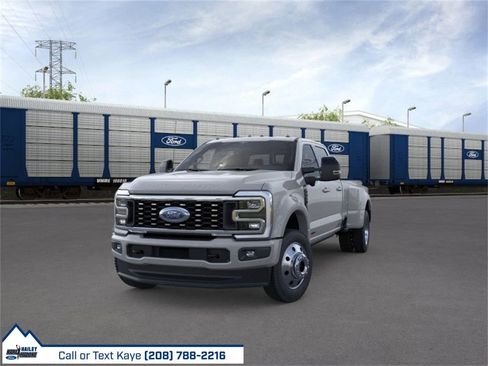 New 2026 Ford F450 Platinum image 2