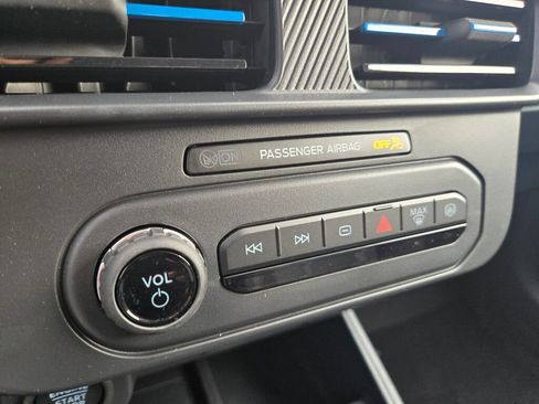 New 2026 Ford Maverick Lobo AWD/4WD image 15