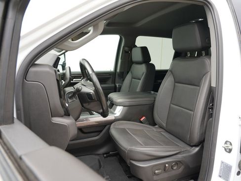 Used 2024 Chevrolet Silverado 3500 LTZ w/ LTZ Plus Package AWD/4WD image 12