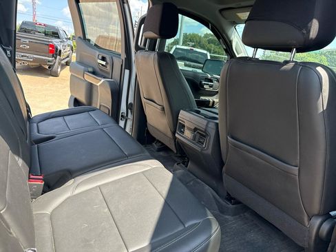 Used 2020 Chevrolet Silverado 1500 LT Trail Boss AWD/4WD image 46