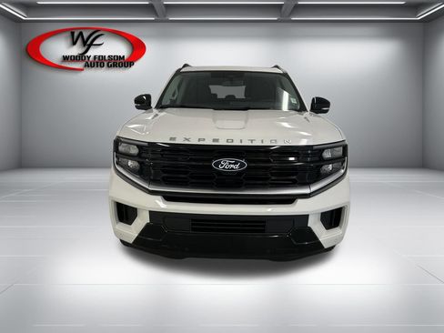 New 2027 Ford Expedition Max Platinum w/ Driver's Package RWD image 2