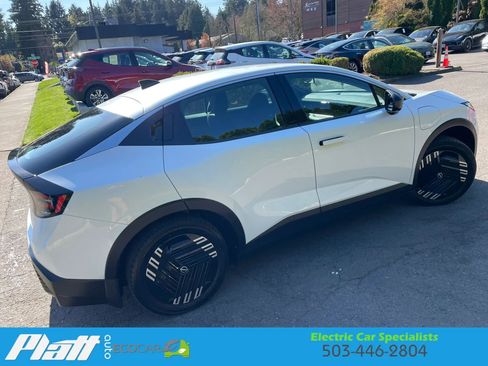 Used 2026 Nissan Leaf w/ Floor Mat Package (S+) FWD image 10