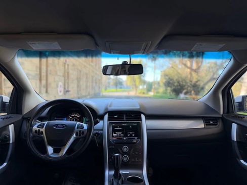Used 2014 Ford Edge SEL w/ Equipment Group 205A AWD/4WD image 18