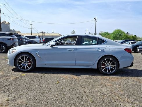 Used 2021 Genesis G70 3.3T AWD/4WD image 4