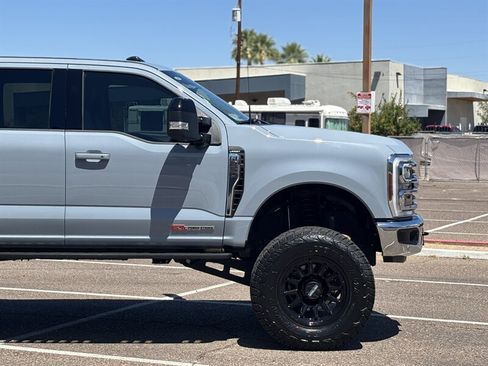 Used 2024 Ford F250 Lariat w/ Lariat Ultimate Package AWD/4WD image 5