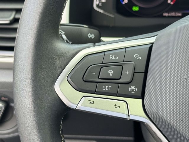 Used 2022 Volkswagen Atlas Cross Sport SE AWD/4WD image 28