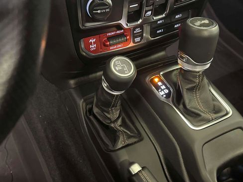 Used 2021 Jeep Wrangler Unlimited Rubicon w/ Trailer Tow Package image 29