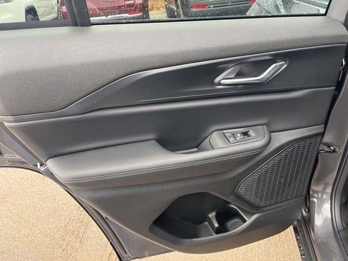 New 2025 Jeep Grand Cherokee 4WD image 15