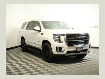 Used 2022 GMC Yukon SLT w/ SLT Premium Package
