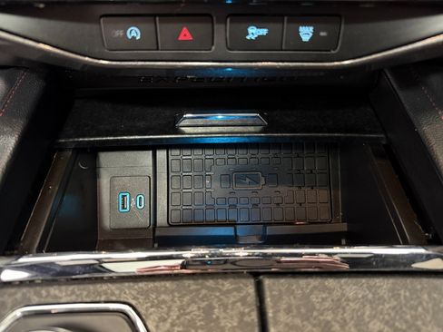 Used 2024 Ford Expedition Max Limited image 15