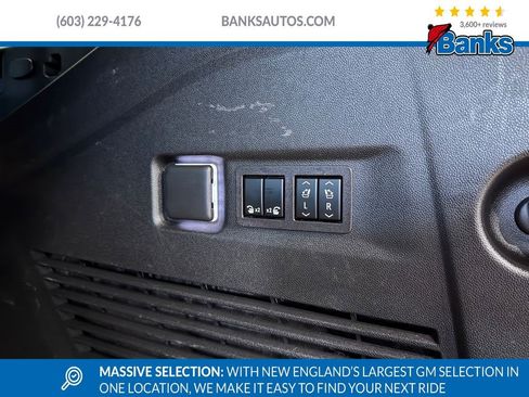 Certified 2023 GMC Yukon XL SLT w/ SLT Premium Package image 10