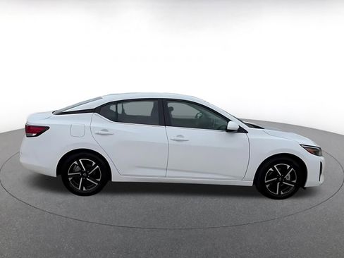 Used 2025 Nissan Sentra SV image 16