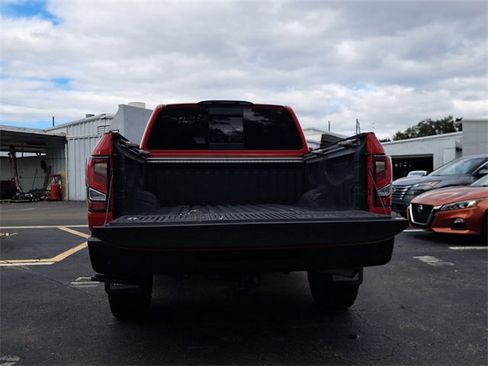 Used 2021 Nissan Titan PRO-4X w/ Pro-4x Convenience Package image 8