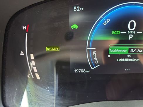 Used 2025 Toyota Camry SE w/ Convenience Package FWD image 24