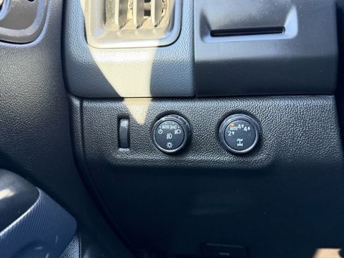 Used 2018 Chevrolet Colorado Z71 image 32