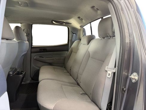 Used 2015 Toyota Tacoma PreRunner w/ Convenience Package RWD image 16