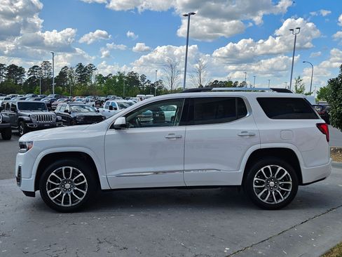 Used 2023 GMC Acadia Denali AWD/4WD image 4