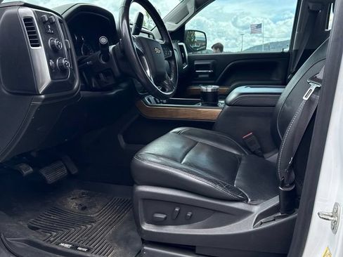 Used 2016 Chevrolet Silverado 1500 LTZ w/ LTZ Plus Package AWD/4WD image 2