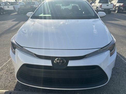 Used 2024 Toyota Corolla LE image 5