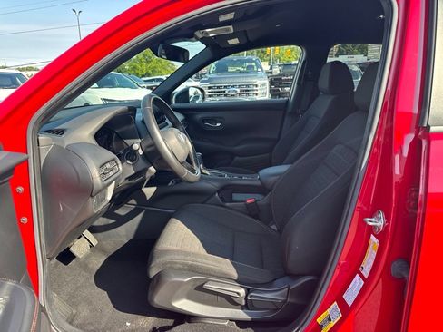 Used 2024 Honda HR-V Sport image 12