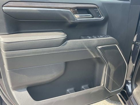 Used 2024 Chevrolet Silverado 1500 LT image 15