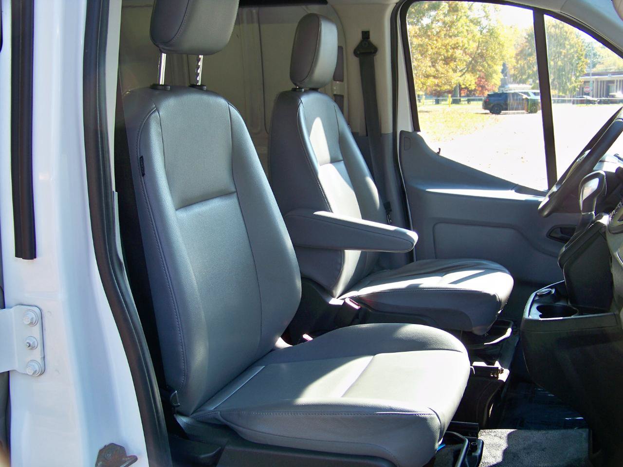 Used 2017 Ford Transit 150 148 Low Roof RWD image 38