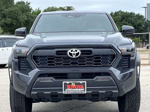 Used 2024 Toyota Tacoma TRD Off-Road AWD/4WD image 7