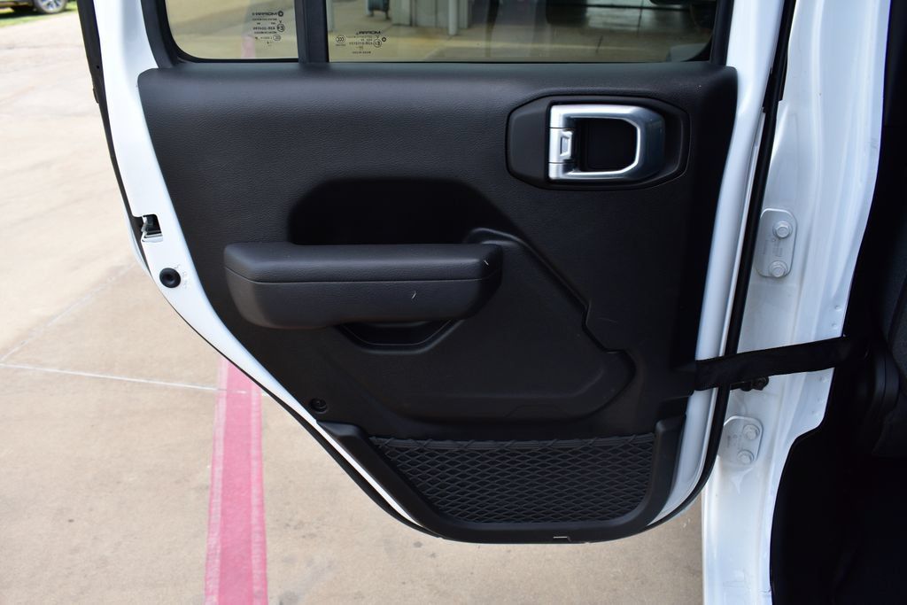 Used 2025 Jeep Gladiator Sport AWD/4WD image 20