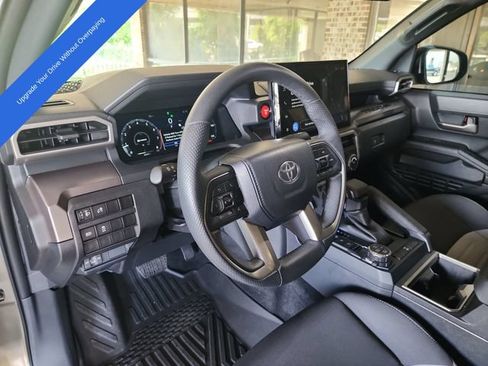 Used 2024 Toyota Tacoma TRD Off-Road AWD/4WD image 10