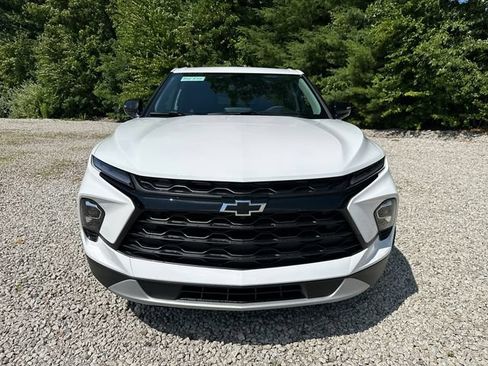 New 2026 Chevrolet Blazer LT w/ Sound & Technology Package AWD/4WD image 3