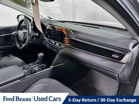 Used 2026 Toyota Camry LE AWD/4WD image 36