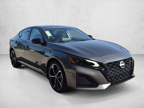 New 2026 Nissan Altima 2.5 SR FWD image 6