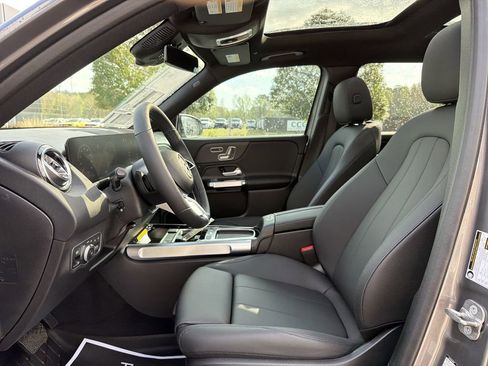 New 2026 Mercedes-Benz GLB 250 4MATIC image 11