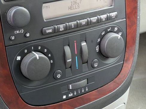 Used 2007 Chevrolet Uplander LT w/ Storage And Organizer Package FWD image 18