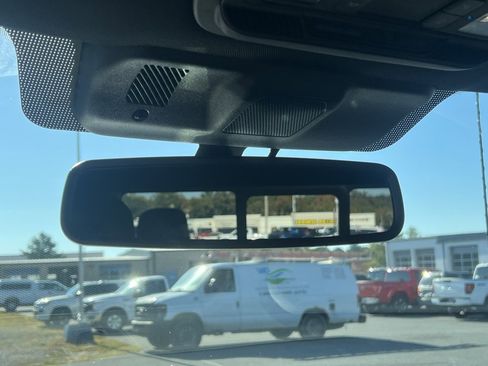 New 2024 Ford F150 XLT w/ Equipment Group 302A MID image 31