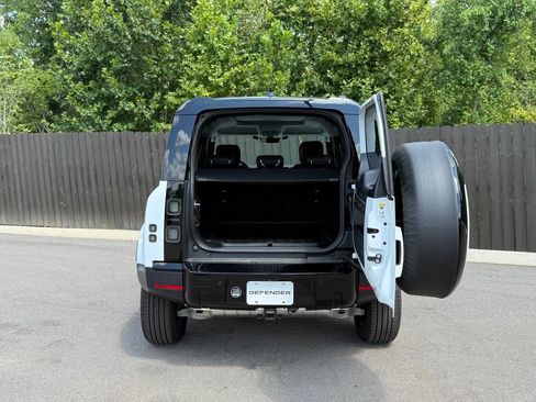 New 2026 Land Rover Defender 110 S AWD/4WD image 5