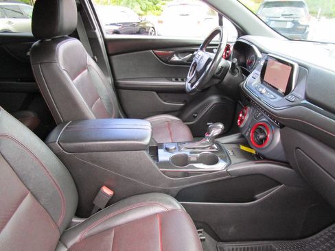 Used 2019 Chevrolet Blazer RS image 18