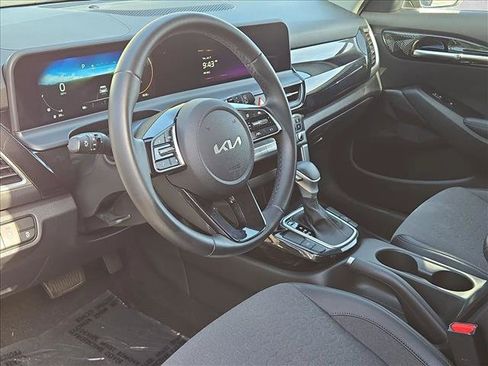 Used 2024 Kia Seltos S FWD image 10