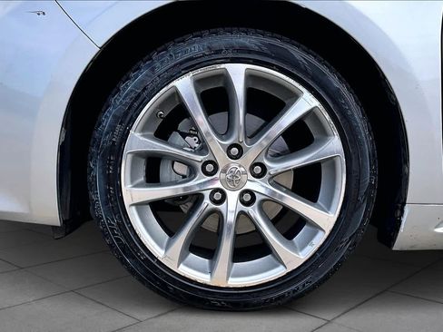 Used 2015 Toyota Avalon XLE Touring image 11