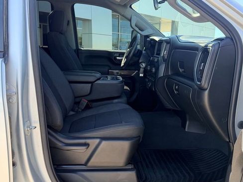 Used 2022 Chevrolet Silverado 3500 LT AWD/4WD image 17