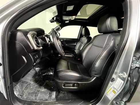 Certified 2023 Toyota Tacoma Limited image 9