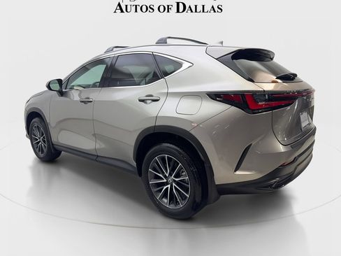 Used 2024 Lexus NX 250 FWD image 9