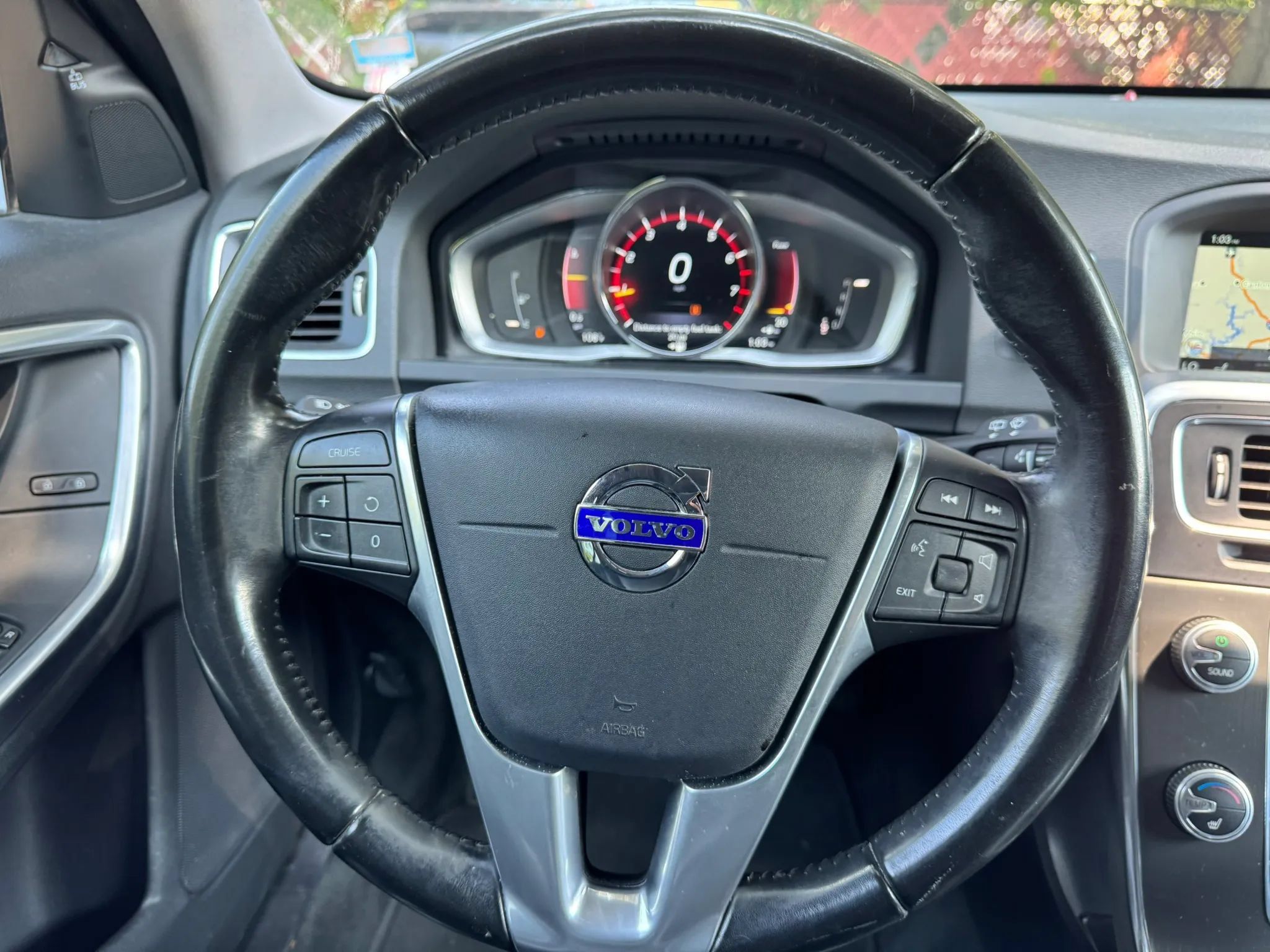 Used 2016 Volvo V60 T5 Cross Country w/ Convenience Package AWD/4WD image 13