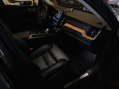 Certified 2026 Volvo XC60 T8 Ultra AWD/4WD image 11