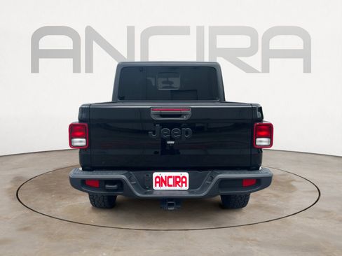 Used 2023 Jeep Gladiator Sport AWD/4WD image 9