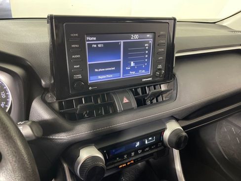 Certified 2021 Toyota RAV4 LE image 20