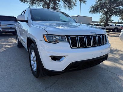 Used 2020 Jeep Grand Cherokee Laredo