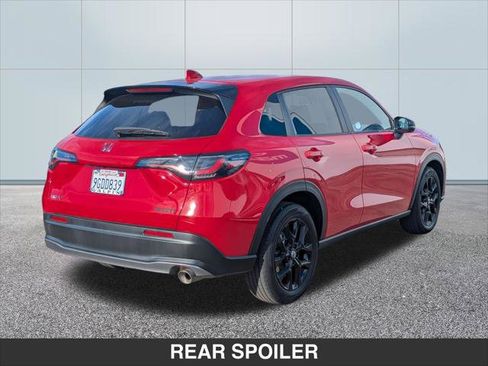 Used 2023 Honda HR-V Sport image 5