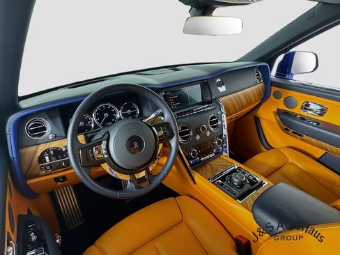 Used 2021 Rolls-Royce Cullinan AWD/4WD image 30