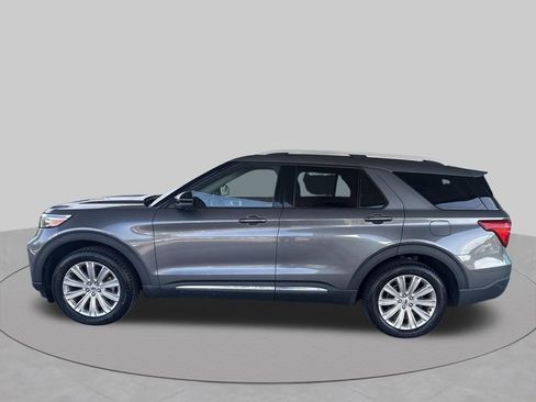 Used 2022 Ford Explorer Limited w/ Equipment Group 301A AWD/4WD image 3
